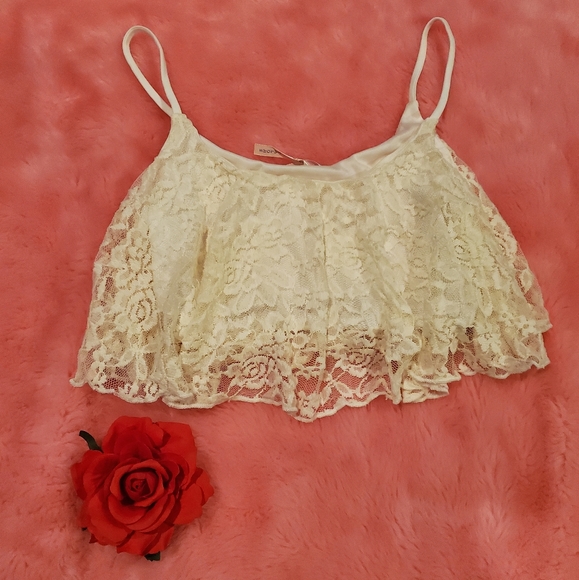 Lace crop top - Picture 2 of 4